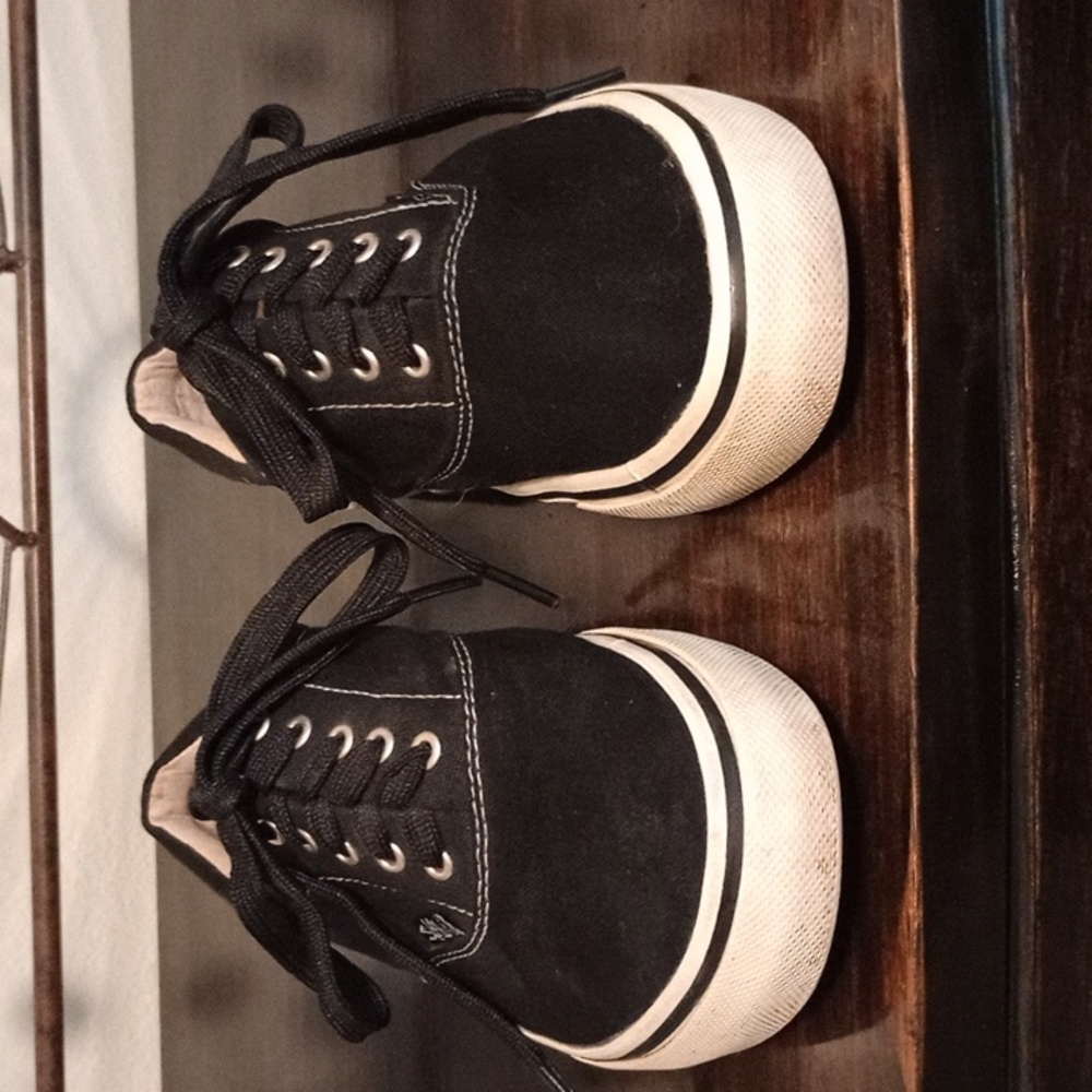 Salt life size 8 black cloth shoes GUC